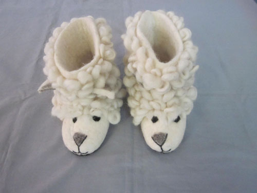 Felt Wool slippers shoes in Animal design